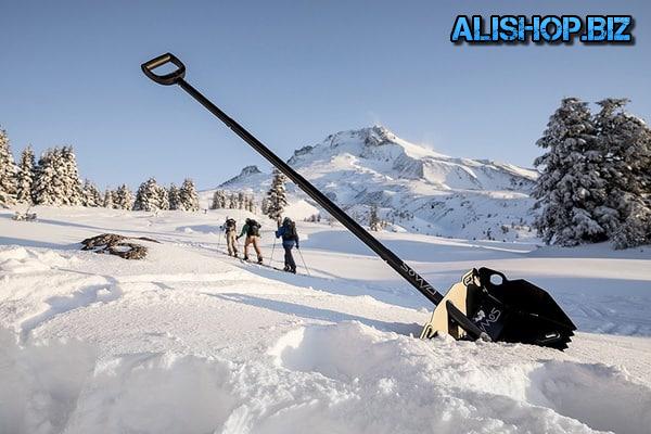 Лопата для уборки снега со встроенным ледоломом DMOS Alpha