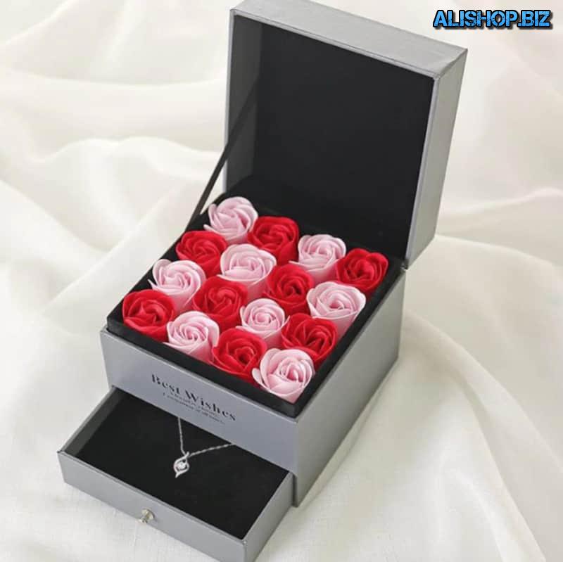 Gift box with roses