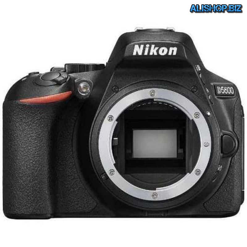 Фотоаппарат с поддержкой таймлапсов Nikon D5600