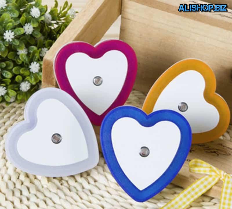 Led nightlight in the shape of a heart