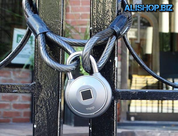 Biometric padlock Tapplock