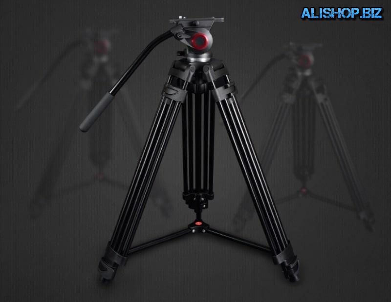 Sturdy tripod Miliboo MTT601A