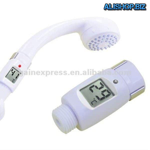 Shower head with thermometer