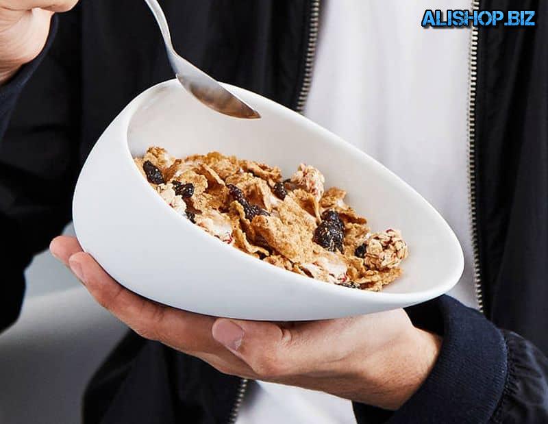 Ergonomic dish for Breakfast cereal