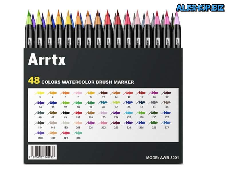 A set of colored brushes Arrtx