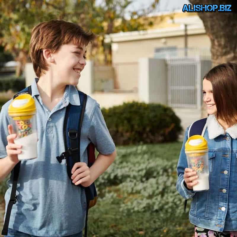 Portable glass to prepare a healthy Breakfast CrunchCup