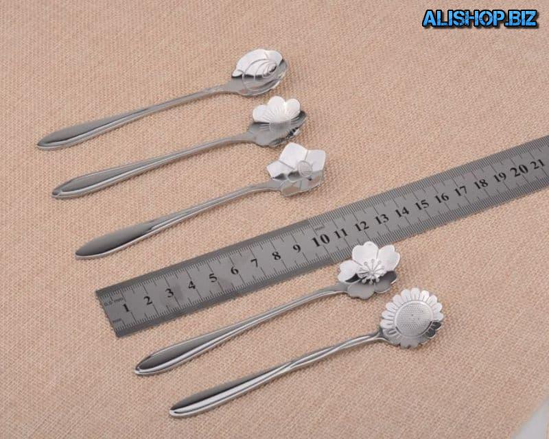 Set "floral" teaspoons of steel